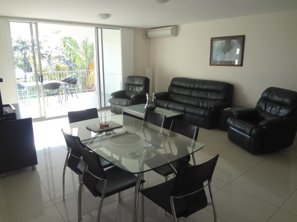 Keith'S Sister, 1 Of The 4 Most Popular Units On Bribie Apartment Bongaree Bagian luar foto